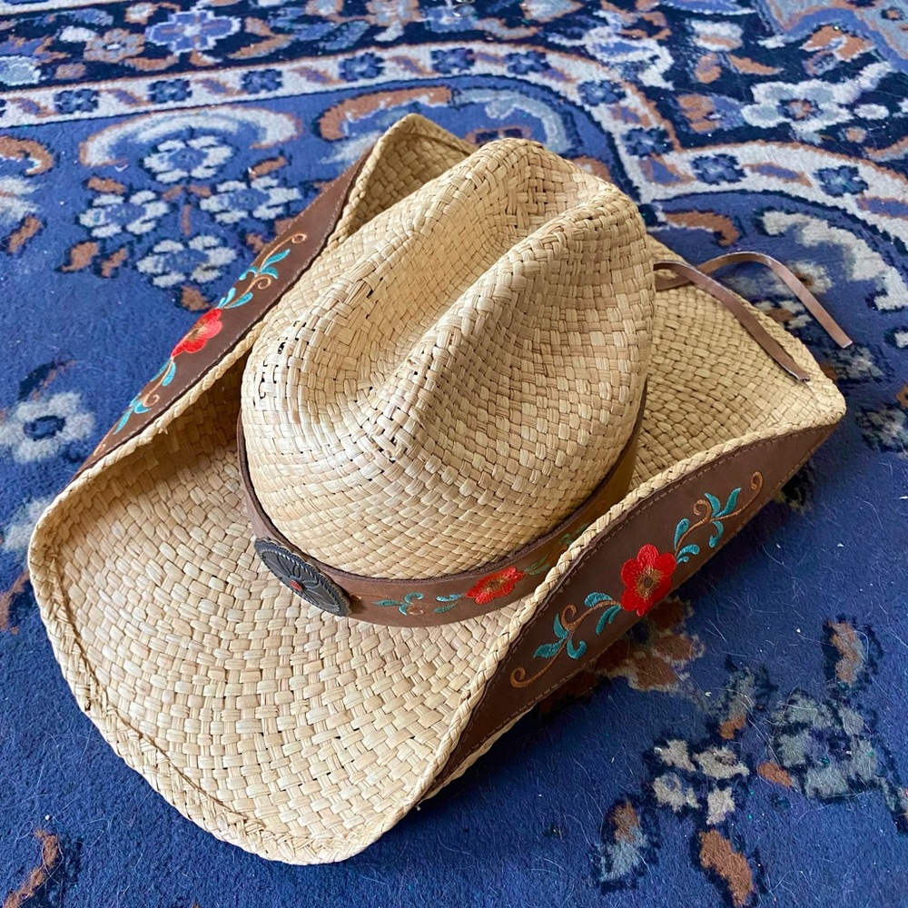 Bullhide Embroidered Cowgirl Hat Size M